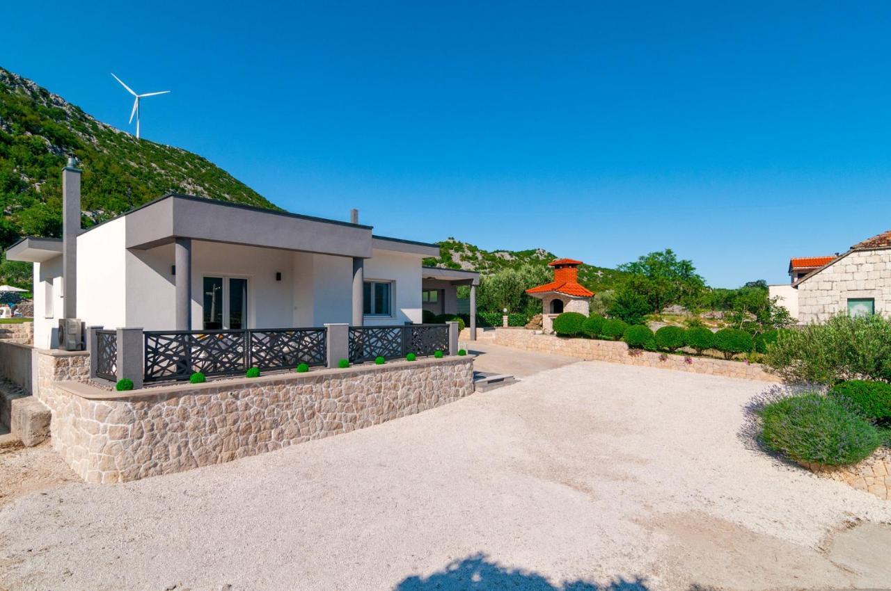 Villa Elin Seoca Exterior photo